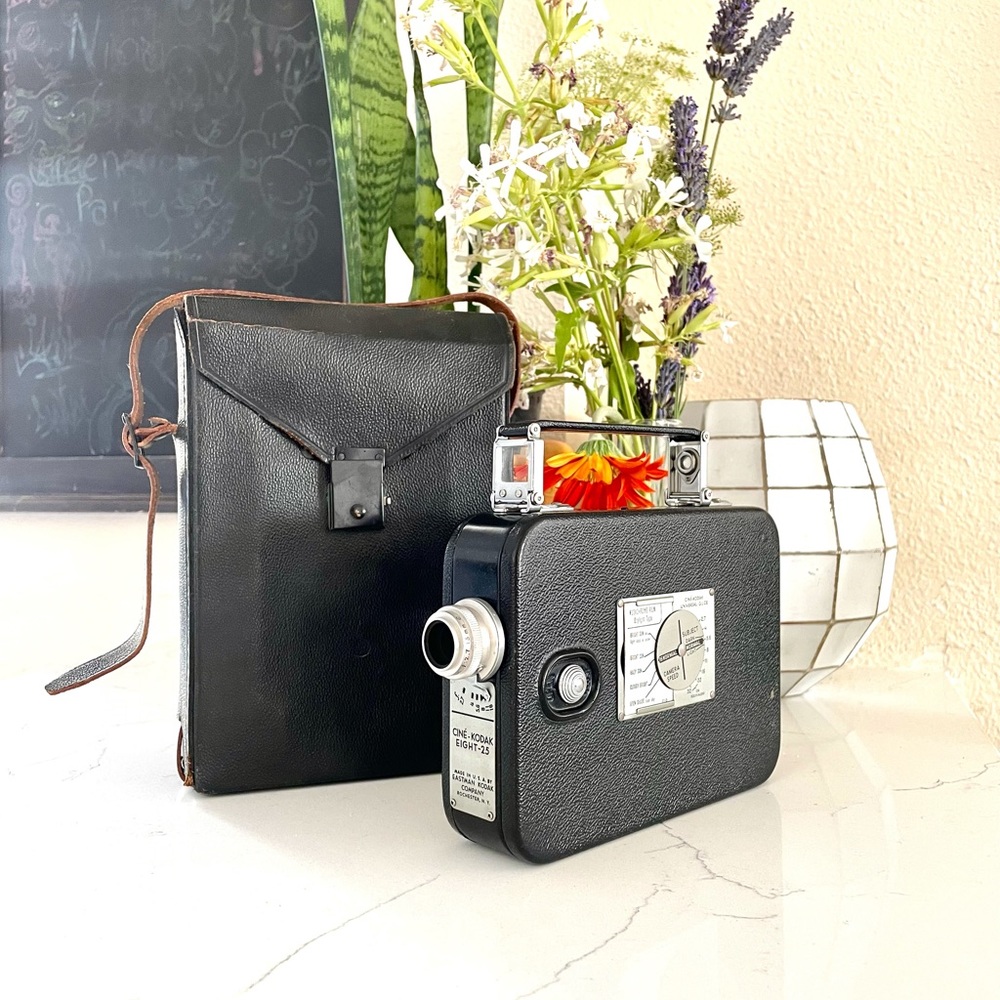 Cine Kodak 8 Model 25